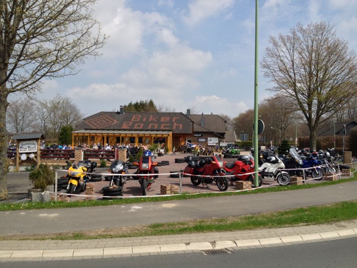 Image IN GERMANIA TRA PANORAMI E CURVE MOZZAFIATO IL PIT STOP È AL BIKER RANCH EIFEL